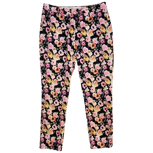 H&M Floral Pants Size 8 Black & Pink Floral Tapered Leg 28 Inch Inseam Cropped - Picture 1 of 5